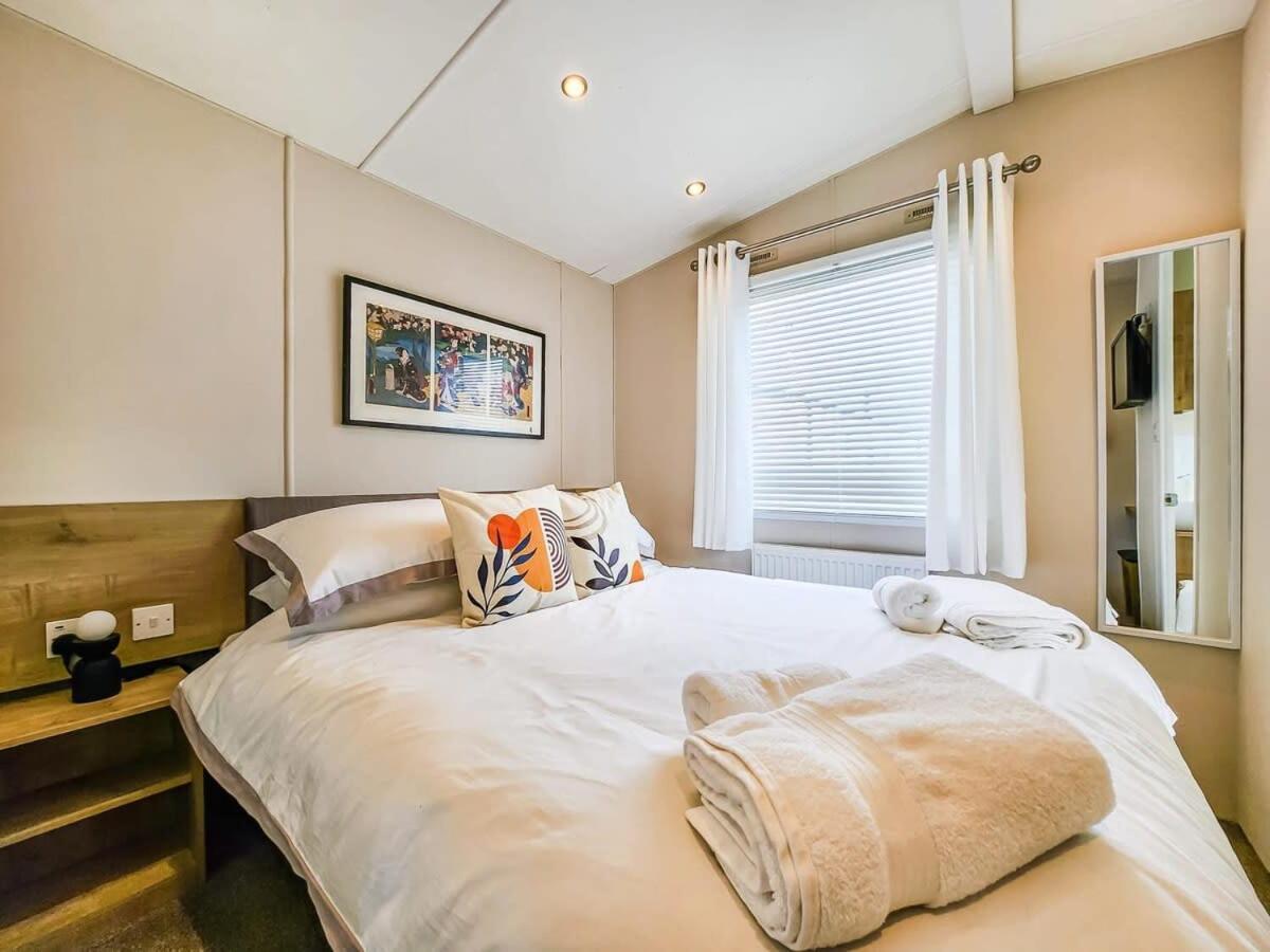Escape To Paradise At Pevensey Bay Holiday Park 13 Woodland Walk Villa Eksteriør billede