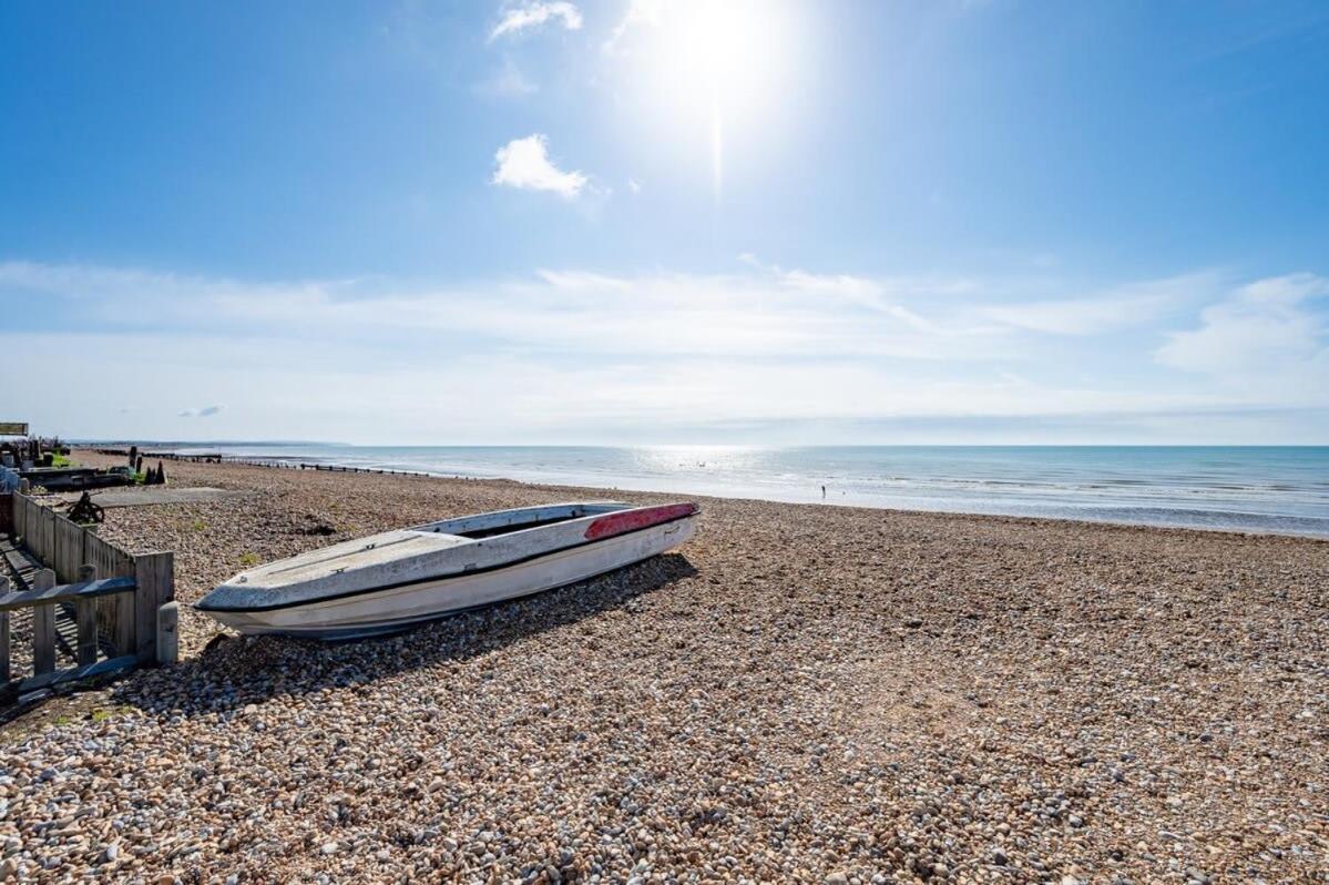 Escape To Paradise At Pevensey Bay Holiday Park 13 Woodland Walk Villa Eksteriør billede