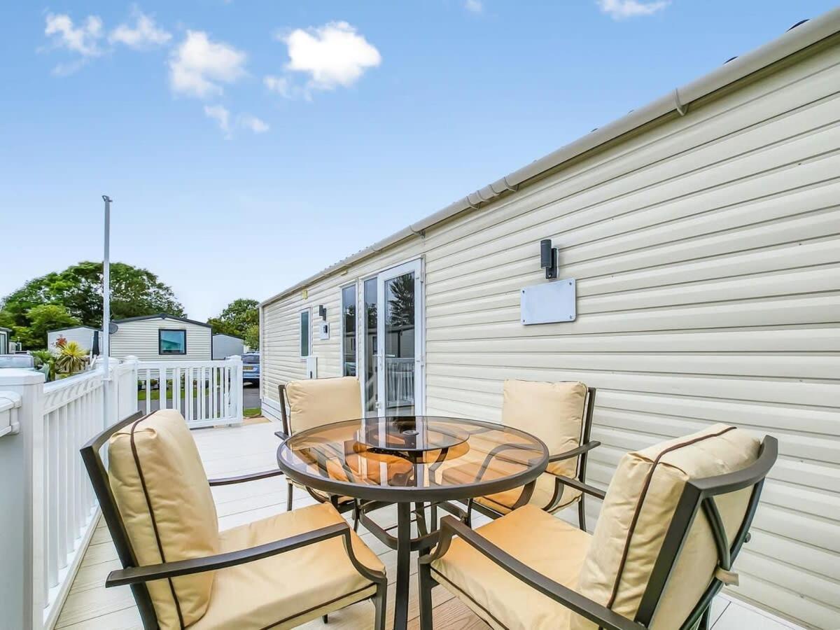 Escape To Paradise At Pevensey Bay Holiday Park 13 Woodland Walk Villa Eksteriør billede