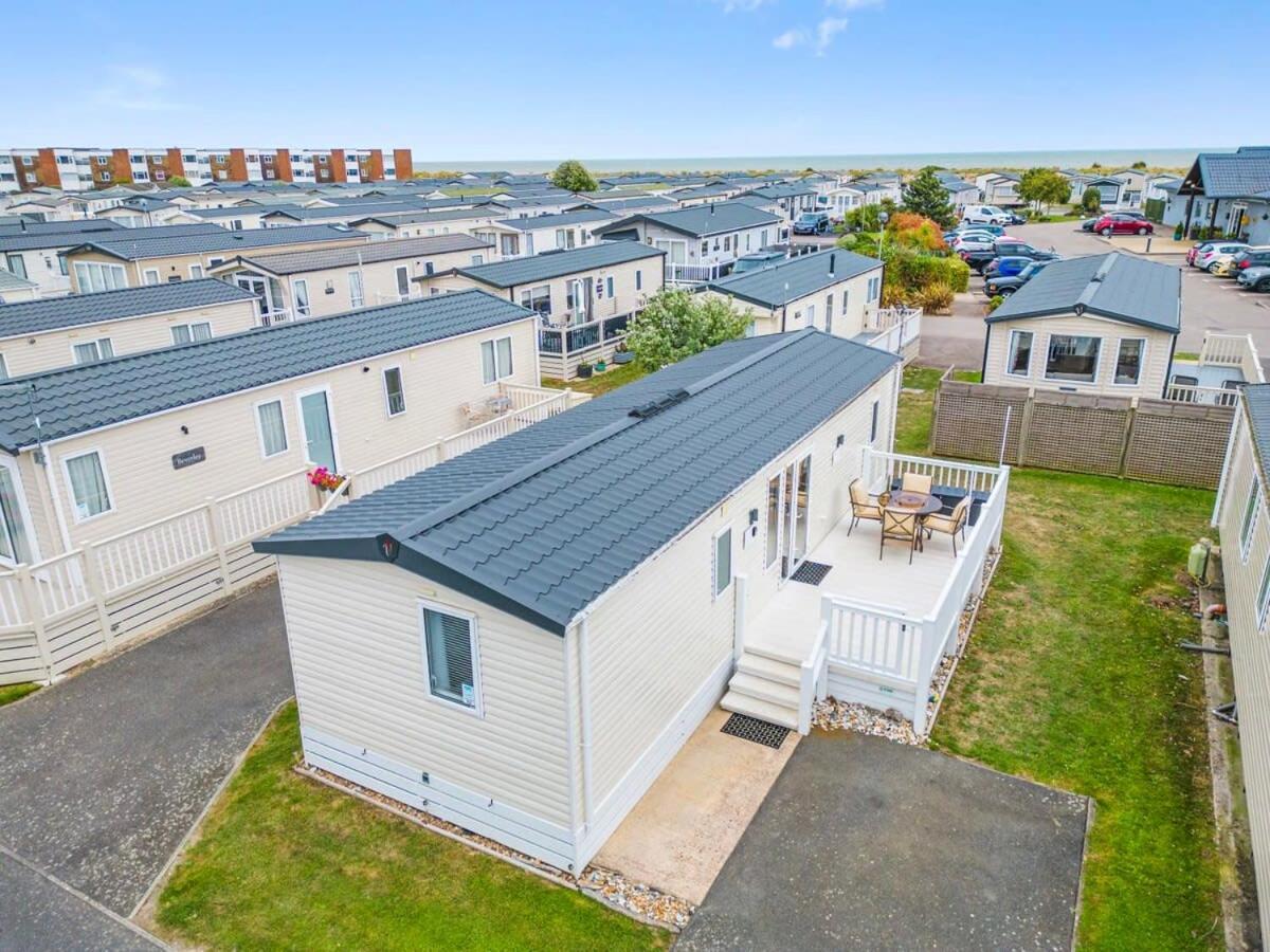 Escape To Paradise At Pevensey Bay Holiday Park 13 Woodland Walk Villa Eksteriør billede