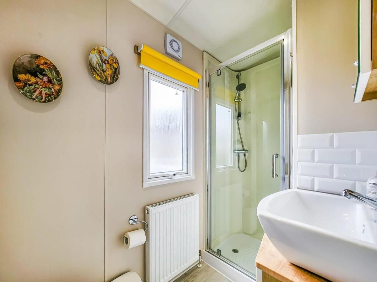 Escape To Paradise At Pevensey Bay Holiday Park 13 Woodland Walk Villa Eksteriør billede